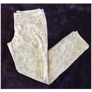 Paisley print pants 🌿
